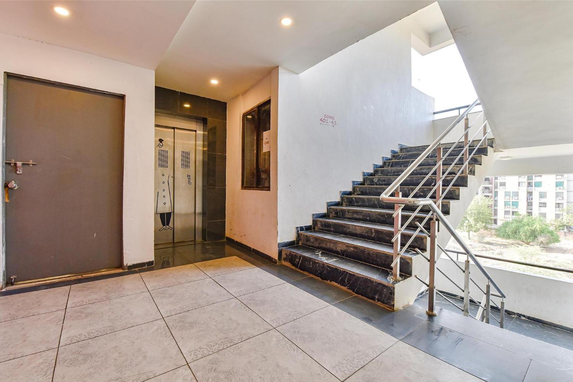 Fabhotel Ny Townhouse Amhedabad Dış mekan fotoğraf