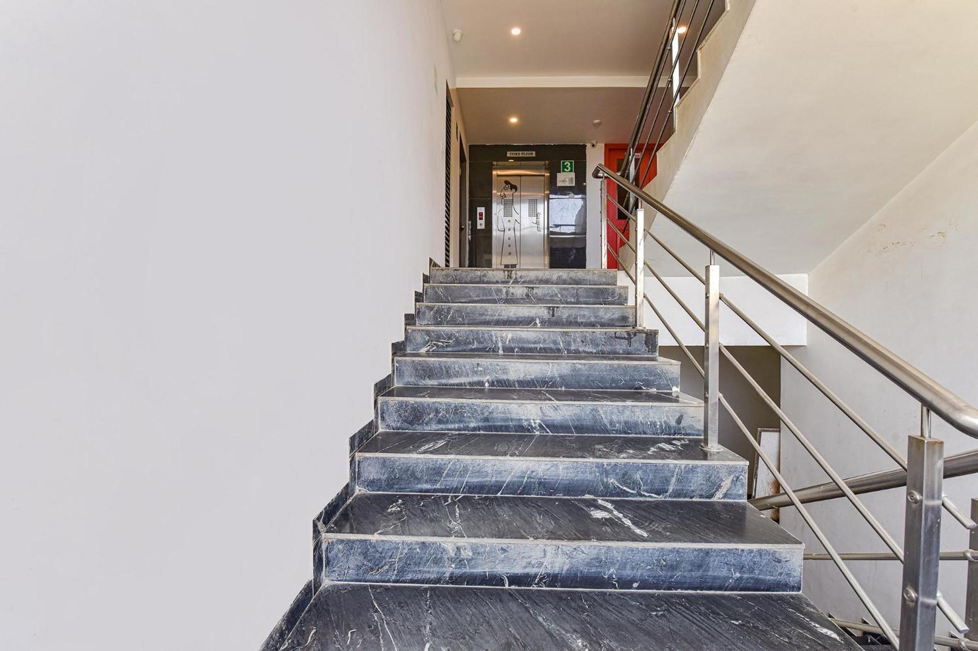 Fabhotel Ny Townhouse Amhedabad Dış mekan fotoğraf