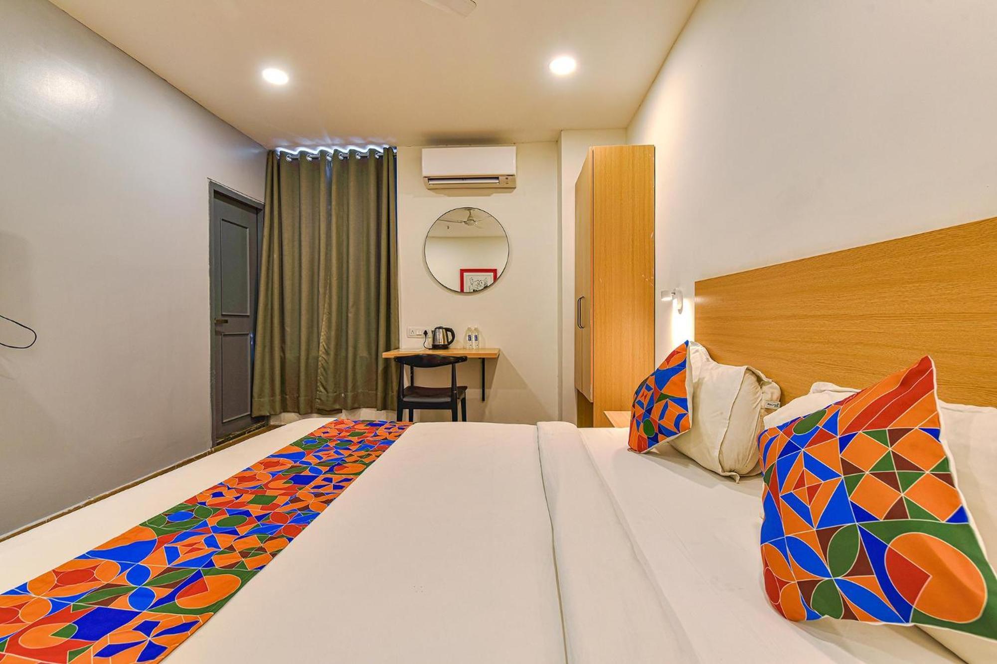 Fabhotel Ny Townhouse Amhedabad Dış mekan fotoğraf